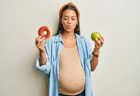 Suplementacja przed i w trakcie ciąży jako sposób na zmniejszenie ryzyka otyłości u dzieci