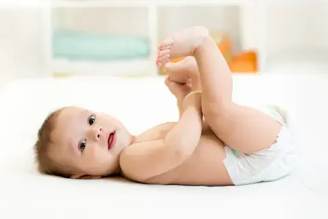 Zielone kupy u niemowląt – czy to powód do niepokoju?